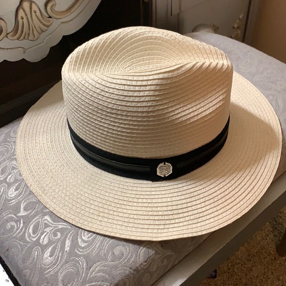 Vince Camuto Adjustable Packable Panama Hat - Picture 3 of 7